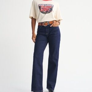 Abercrombie High Rise (curve love) 90’s Relaxed Jean, size 28S